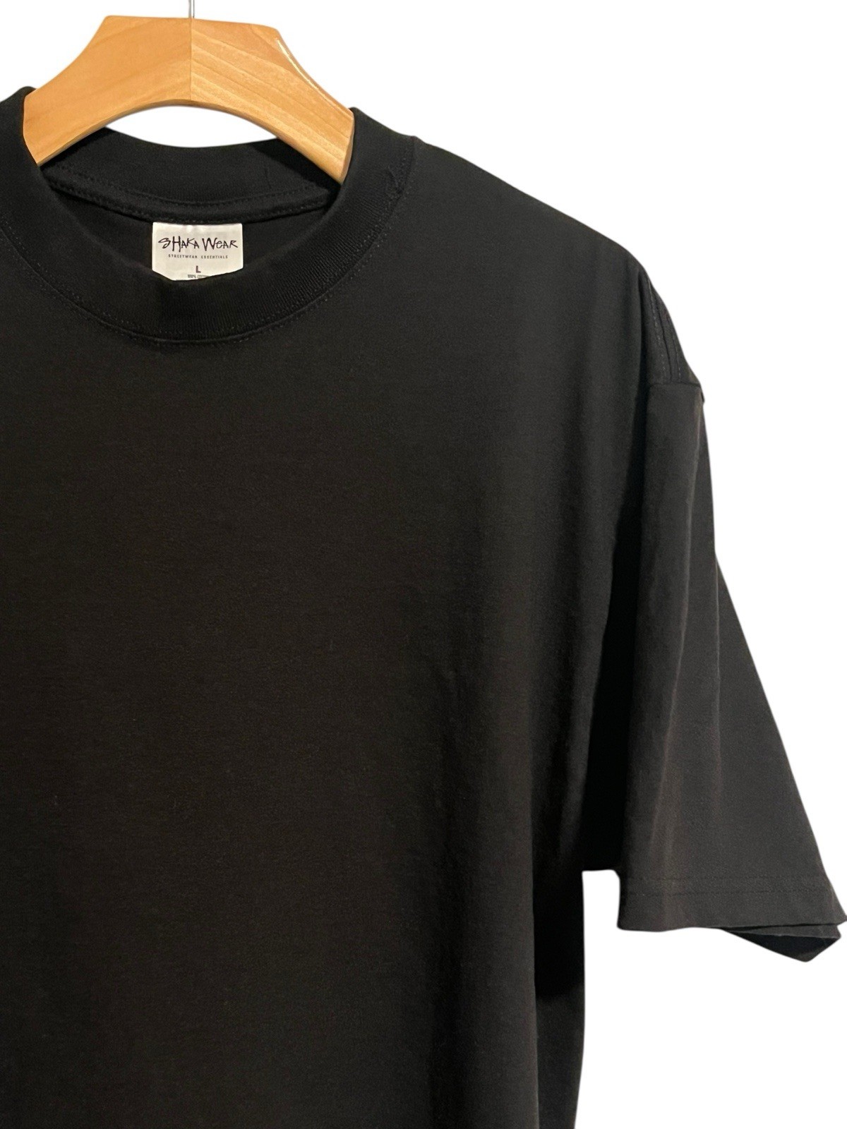 Shaka Wear + Zumiez T Shirt Adult Size L Black Short Sleeve Max Heavyweight NWT