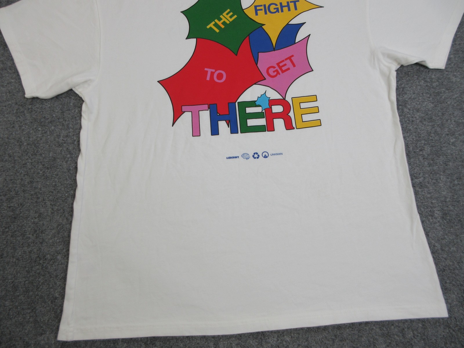 UNKNWN Shirt Mens Large White Smile Graphic Tee The Fight To Get There USA
