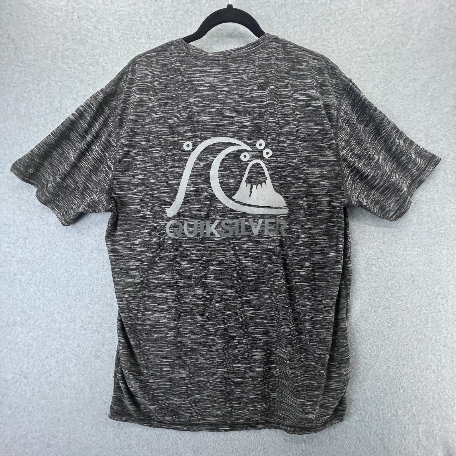 Quicksilver Mens Size Large Gray Striped Breathable Stretchable Shirt
