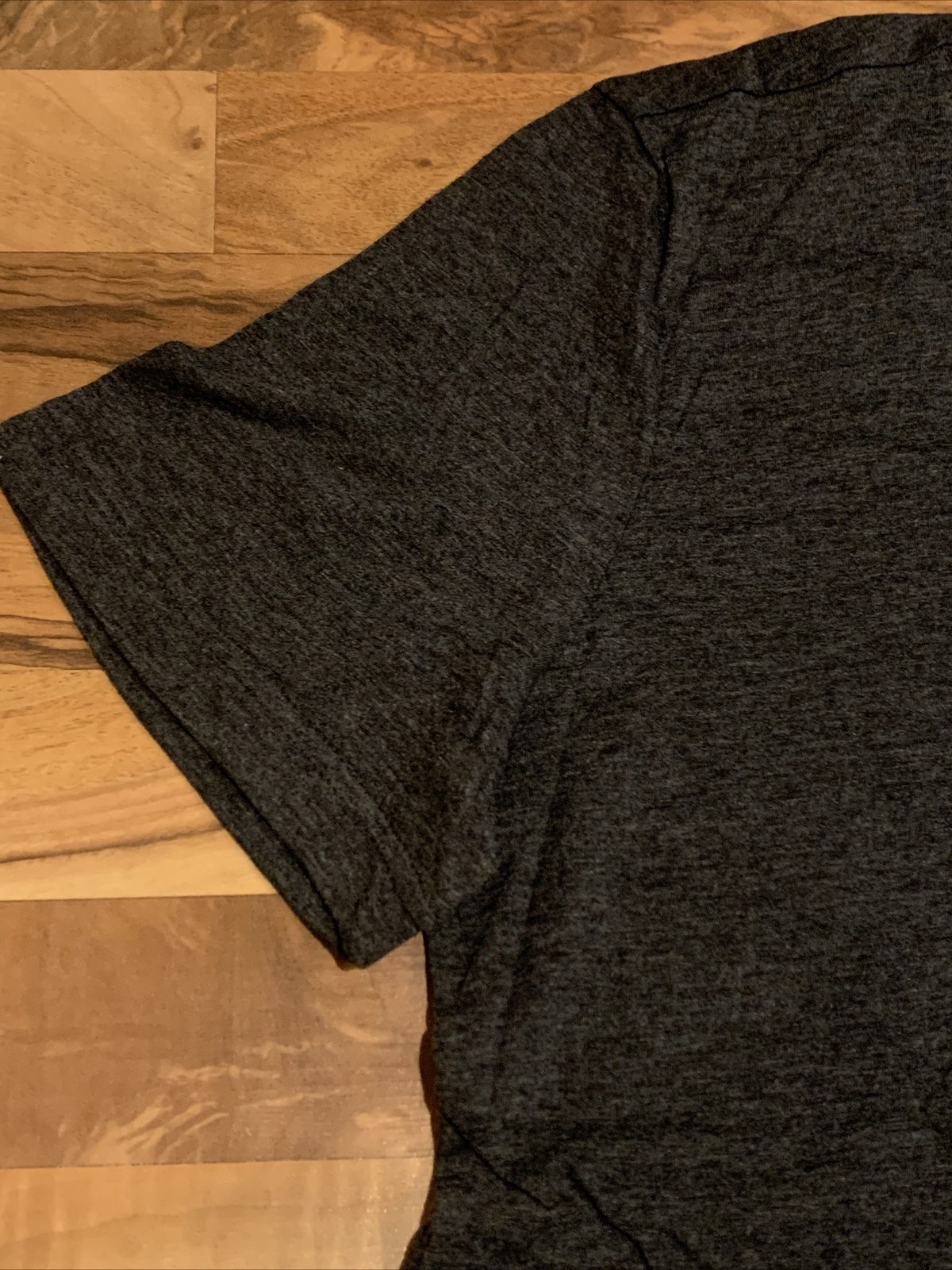 ABBOT & MAIN (Sz M or L) Men’s Basic V-Neck Tee T-Shirt Tri Blend Casual, Gray C