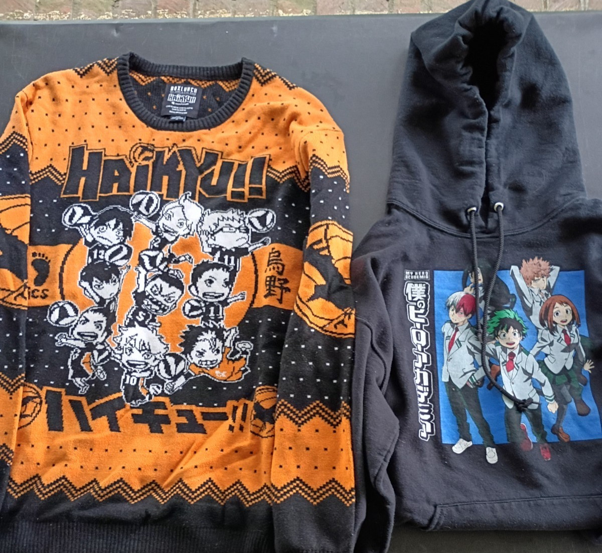 Huge Lot of 16 Anime Graphic T-Shirt Hoodie Bundle Mixed Manga Japanimation