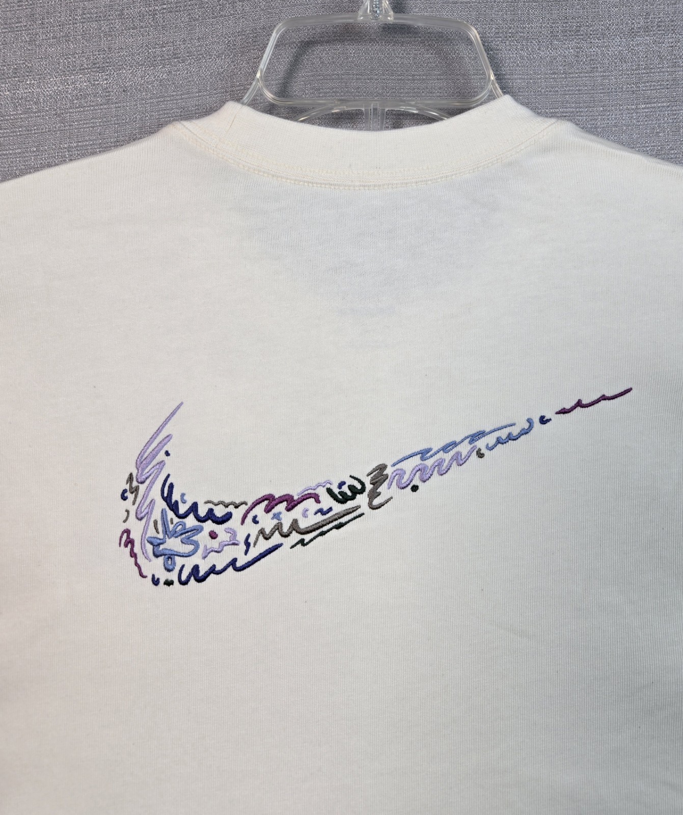 NIKE Max90 T-Shirt Medium Mens Off White Purple Crewneck Long Sleeve Swoosh Logo