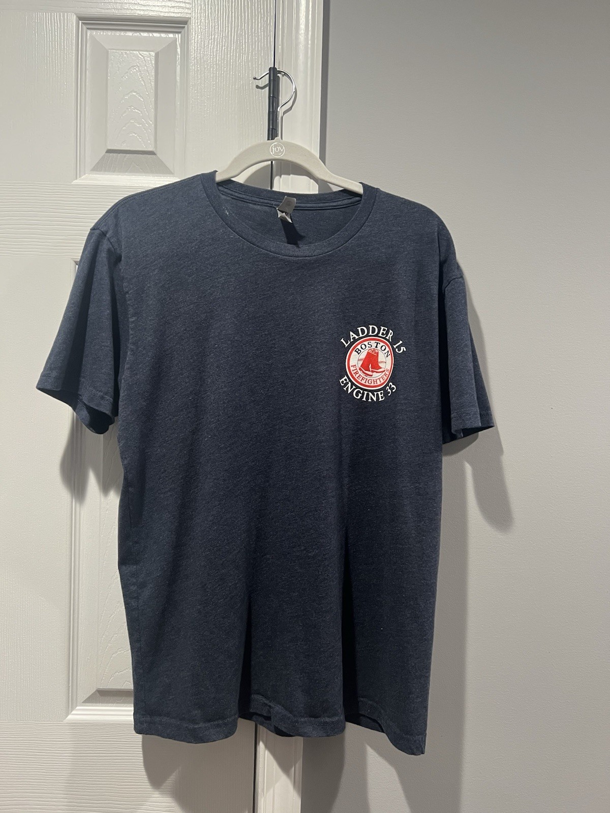 Boston Fire Department Ladder 15 Engine 33 Graphic T Shirt Adult Large Navy Blue