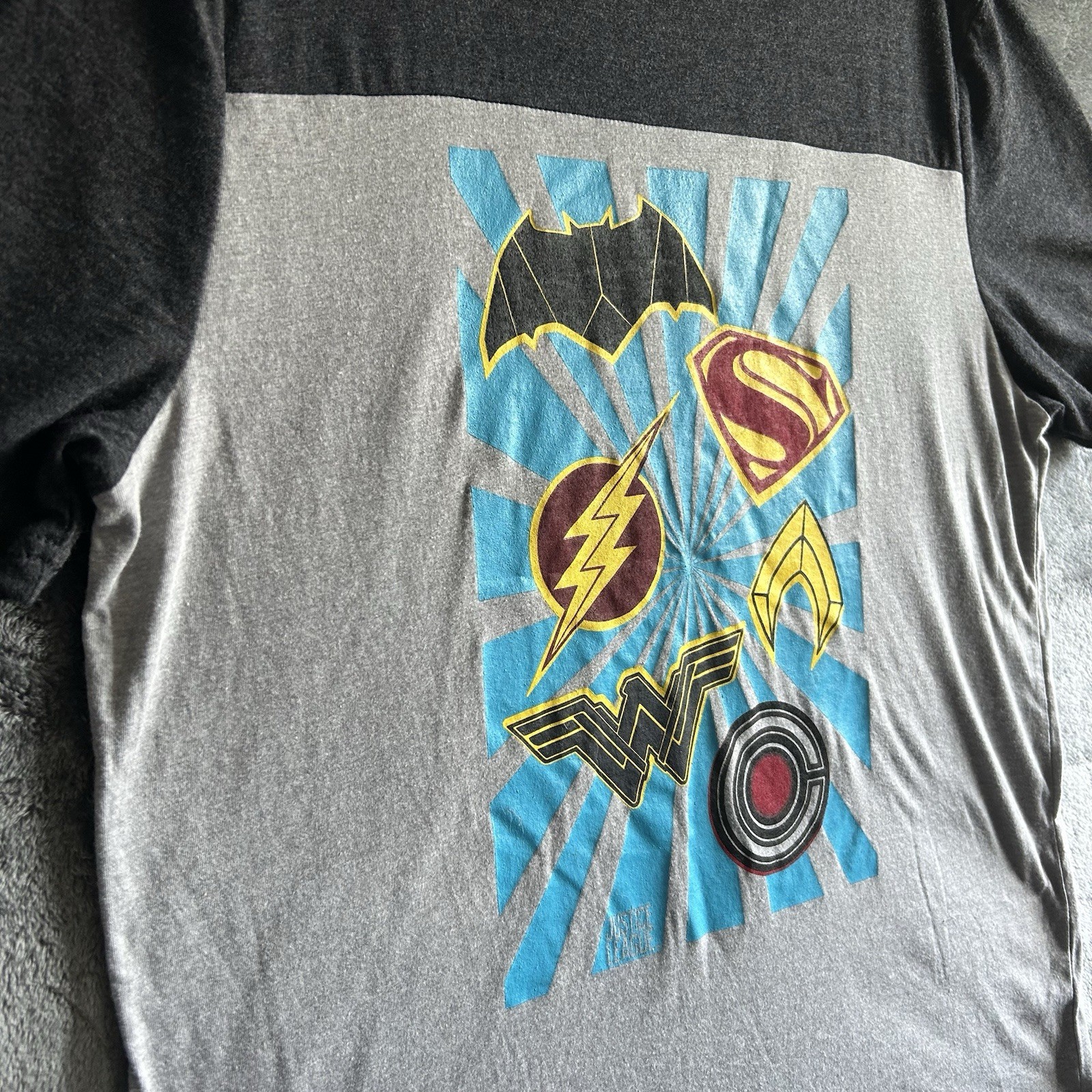 Justice League T Shirt Size Large Black Gray Super Hero Graphic DC Comic