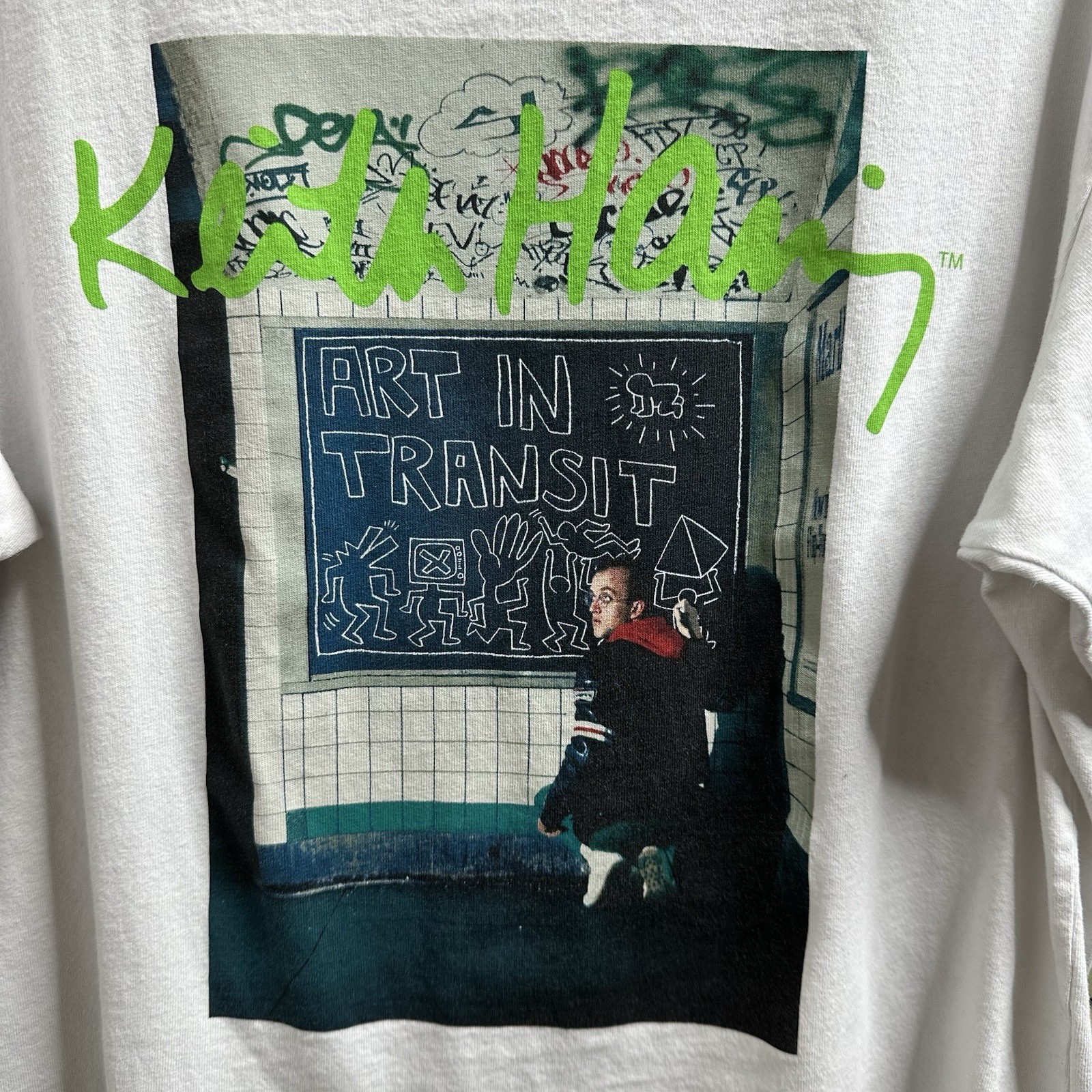 Uniqlo Keith Haring Art In Transit White Short Sleeve Graphic Shirt XS 19×24”