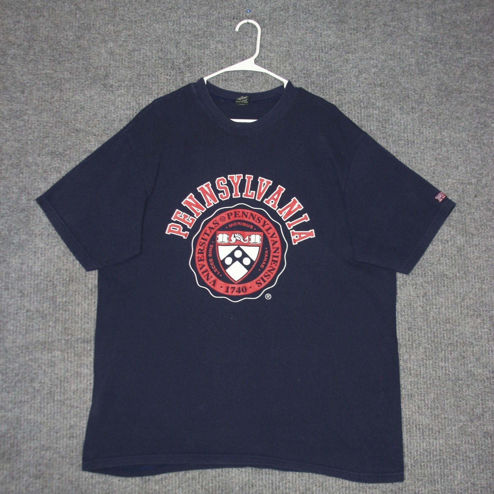 Vintage MV Sport Pennsylvania UPenn T Shirt Mens XL Navy Blue Graphic Tee