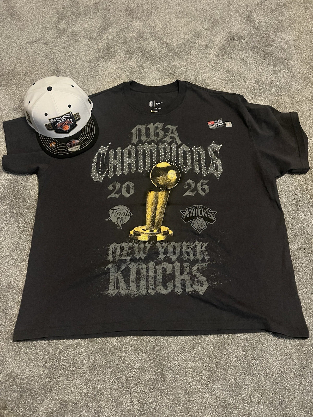 Nike New York Knicks NBA Champions Graphic Logo T-Shirt Black Men’s 2XL
