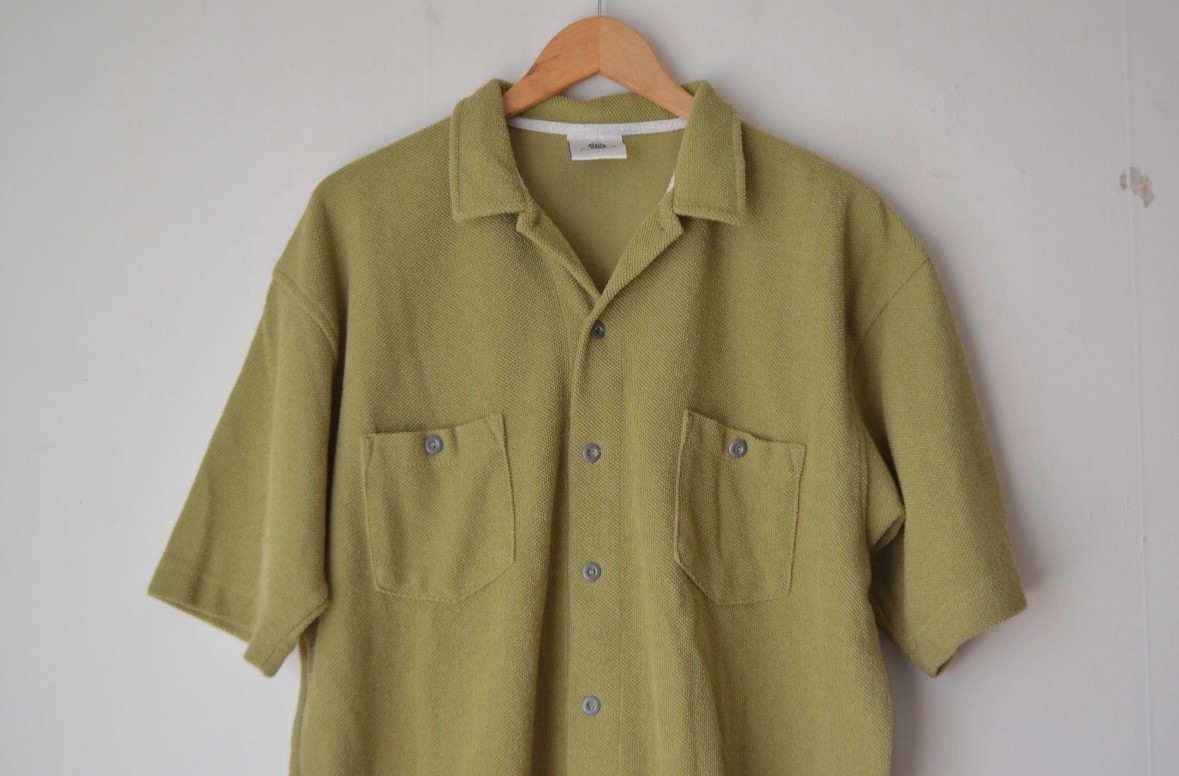 men’s grass green half buttoned henley collared tee t-shirt