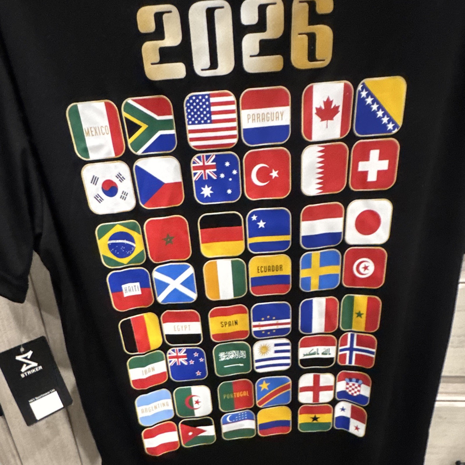 Striker L/G Shirt Men’s Large Black Short Sleeve 2026 World Soccer