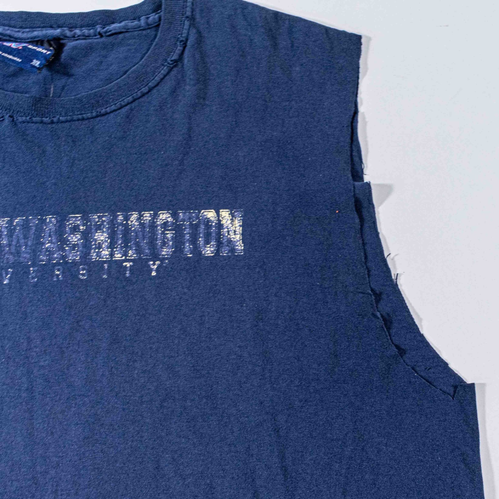 VTG George Washington University Sleeveless T Shirt XL MV Sport Y2K Distressed