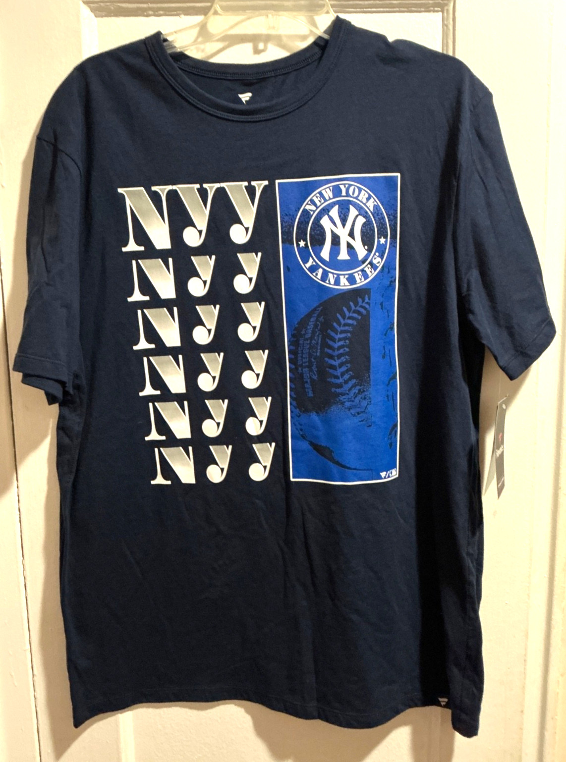 NWT New York NY Yankees Fanatics Men Logo Graphic Blue Short sleeve T Shirt Sz L