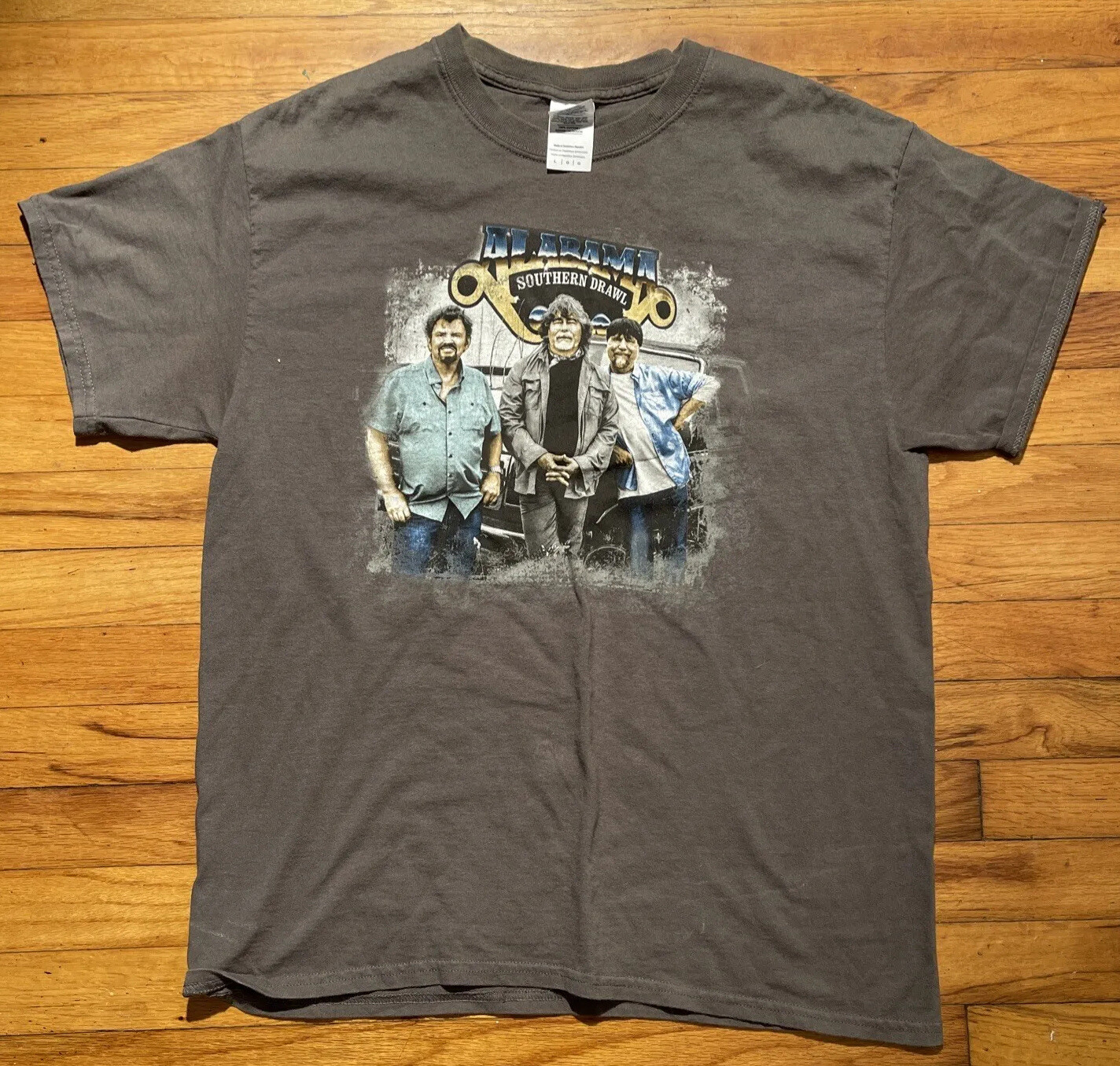 Southern Drawl by Alabama T-shirt Country Music