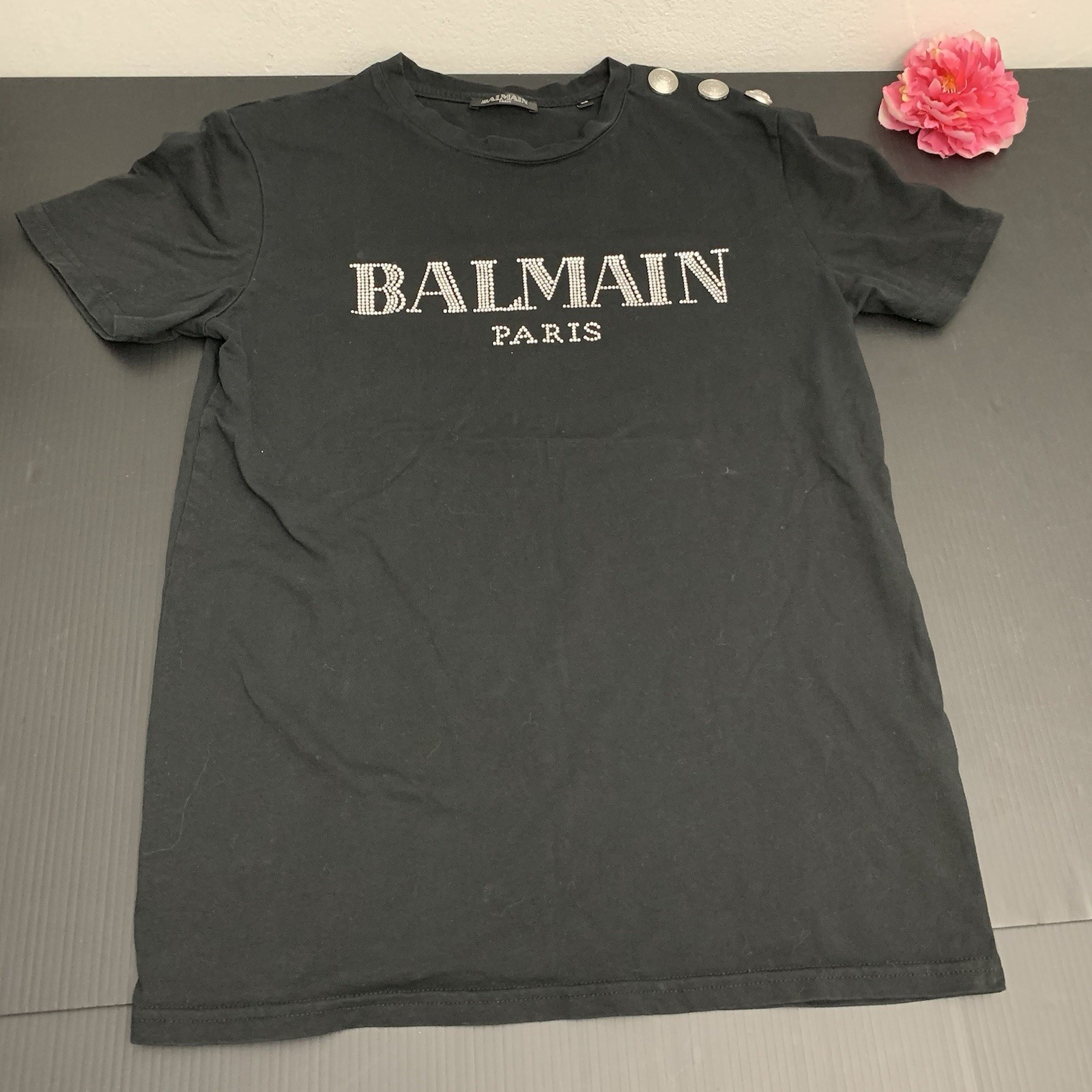 Balmain – Logo T Shirt Rhinestone Buttons – Black – Size: XS