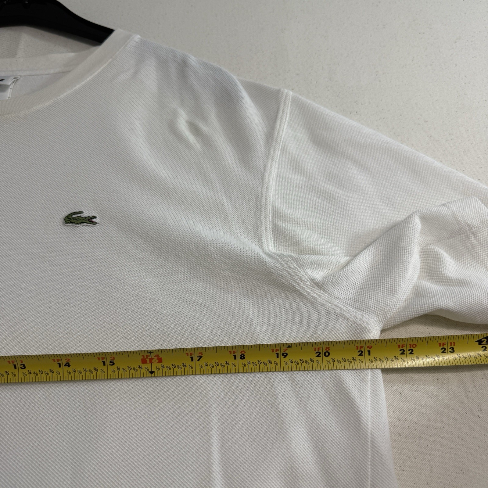 Lacoste Men’s Classic Logo T-Shirt, White Size 5 *stains