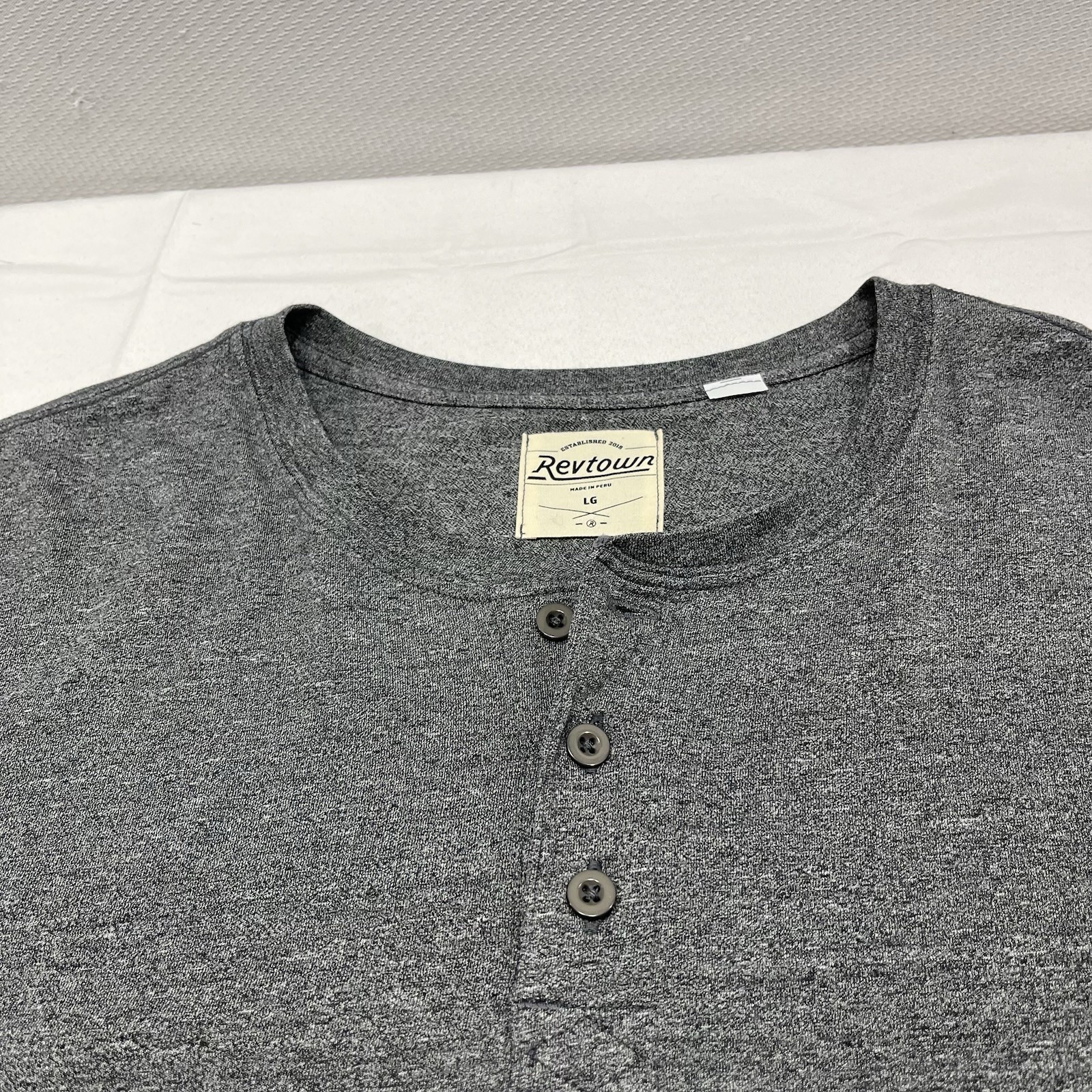 Revtown Shirt Mens Large Gray Henley Long Sleeve Lightweight Popover Casual
