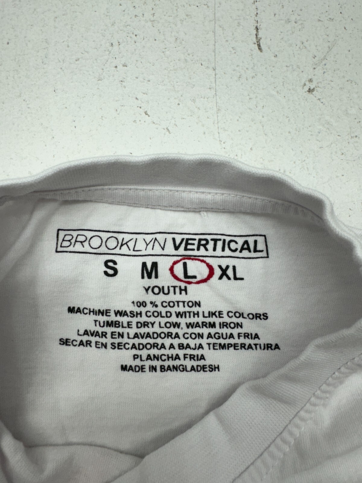 Brooklyn Vertical White American Flag Graphic Print Short Sleeve Shirt Mens Sz L