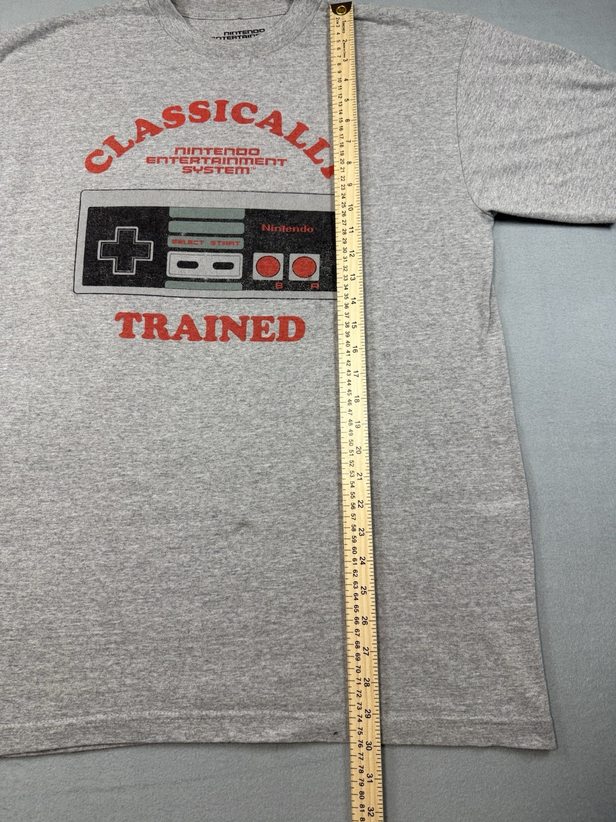 Nintendo NES “Classically Trained” Controller Graphic T-Shirt Men’s LT Gray