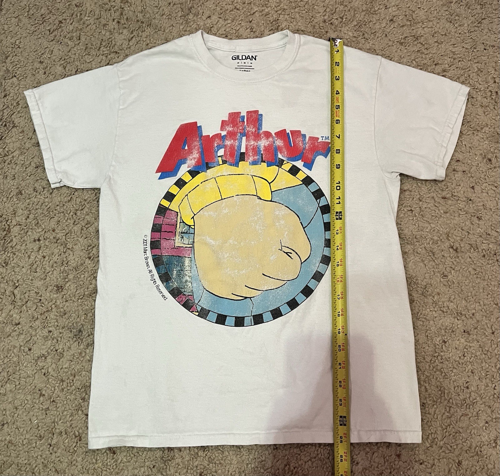 Vintage 2001 Arthur Fist T-shirt Medium Cartoon Tv Show Meme White Grahpic Tee.