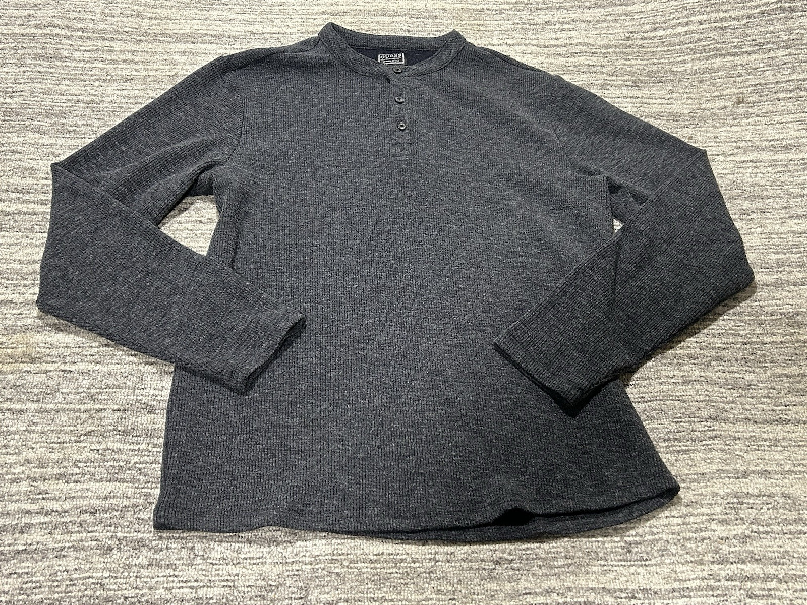 GUESS T Shirt Mens Medium Thermal Henley Solid Gray Cotton Poly Blend Waffle