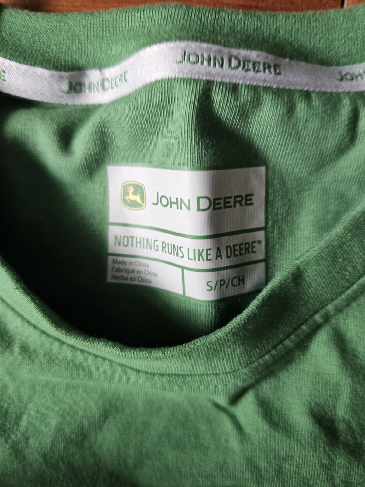 John Deere Men’s Long Sleeve Green T-Shirt tee Logo Size S NWT