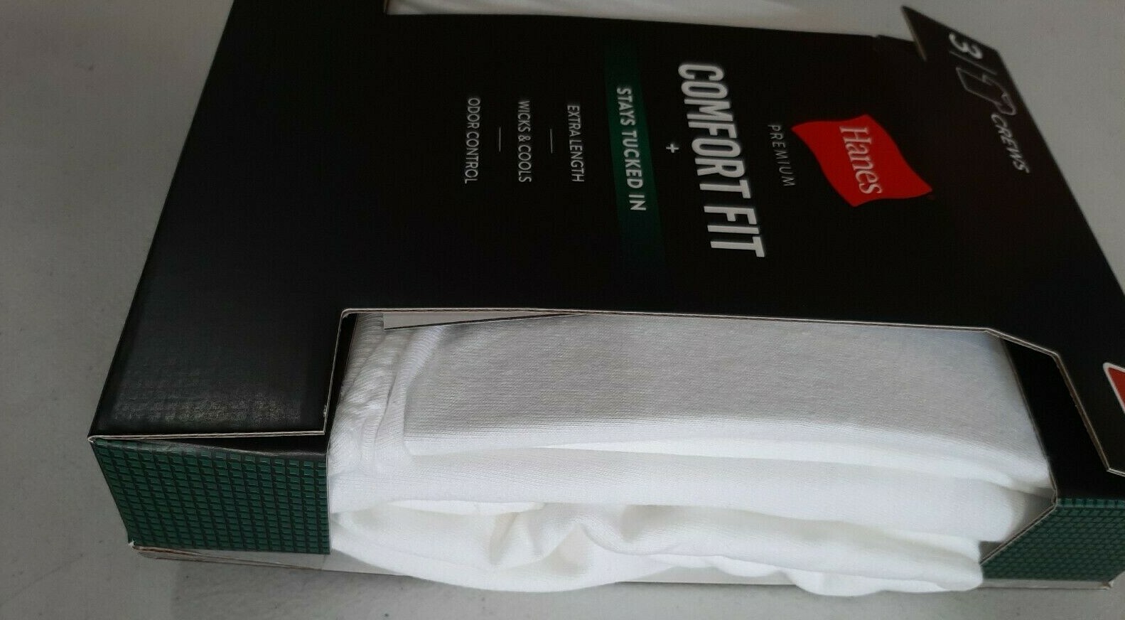 Hanes Premium Men’s 3 Pack Comfort Fit Crew T-Shirts Size Medium White X Length