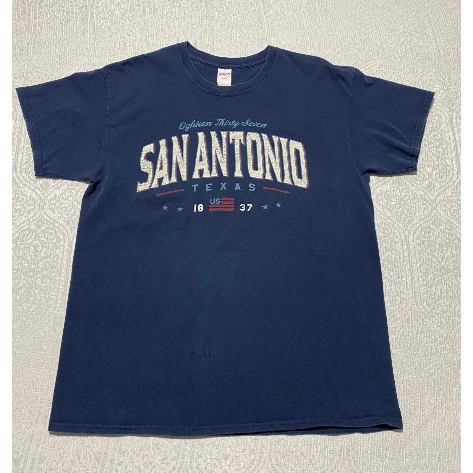 Gildan San Antonio Texas Graphic T Shirt Mens Large Navy Blue Cotton Heavy Duty