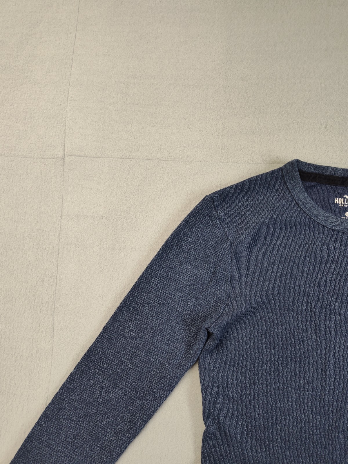 Hollister Men Shirt 2XS Navy Blue Crew Neck Long Sleeve Logo Casual