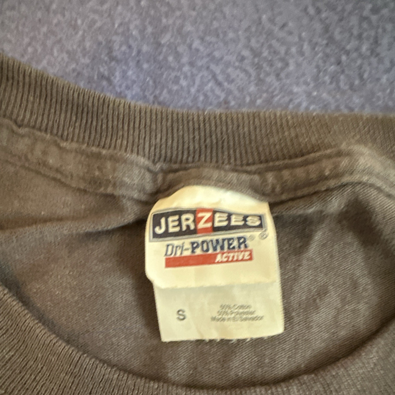 Jerzees Dri-Power Men’s S Brown Long Sleeve Graphic Logo Crew Neck T-Shirt