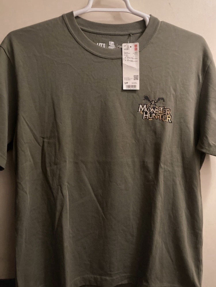 Uniqlo UT Capcom 40th Monster Hunter Olive Graphic Crew Neck T-Shirt (S/P)