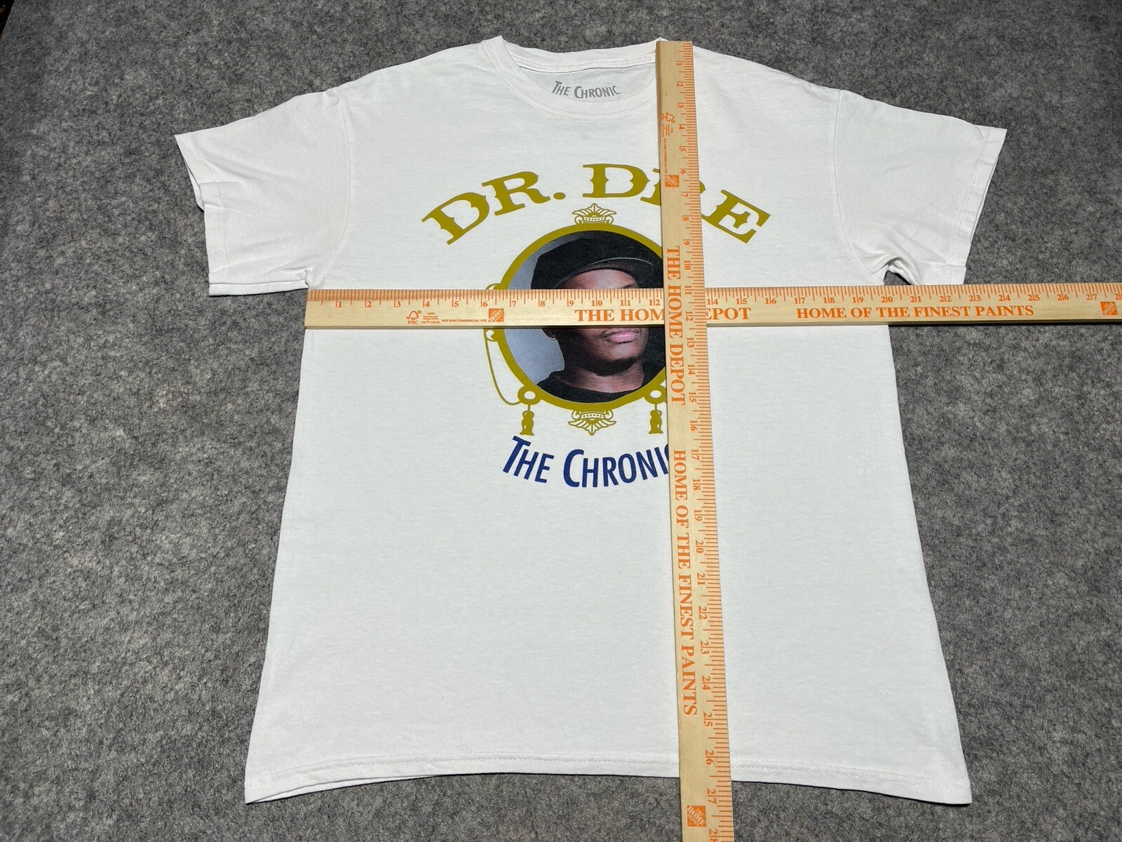 Dr. Dre The Chronic White Medium Rapper Producer RETRO Album Hip Hop Shirt