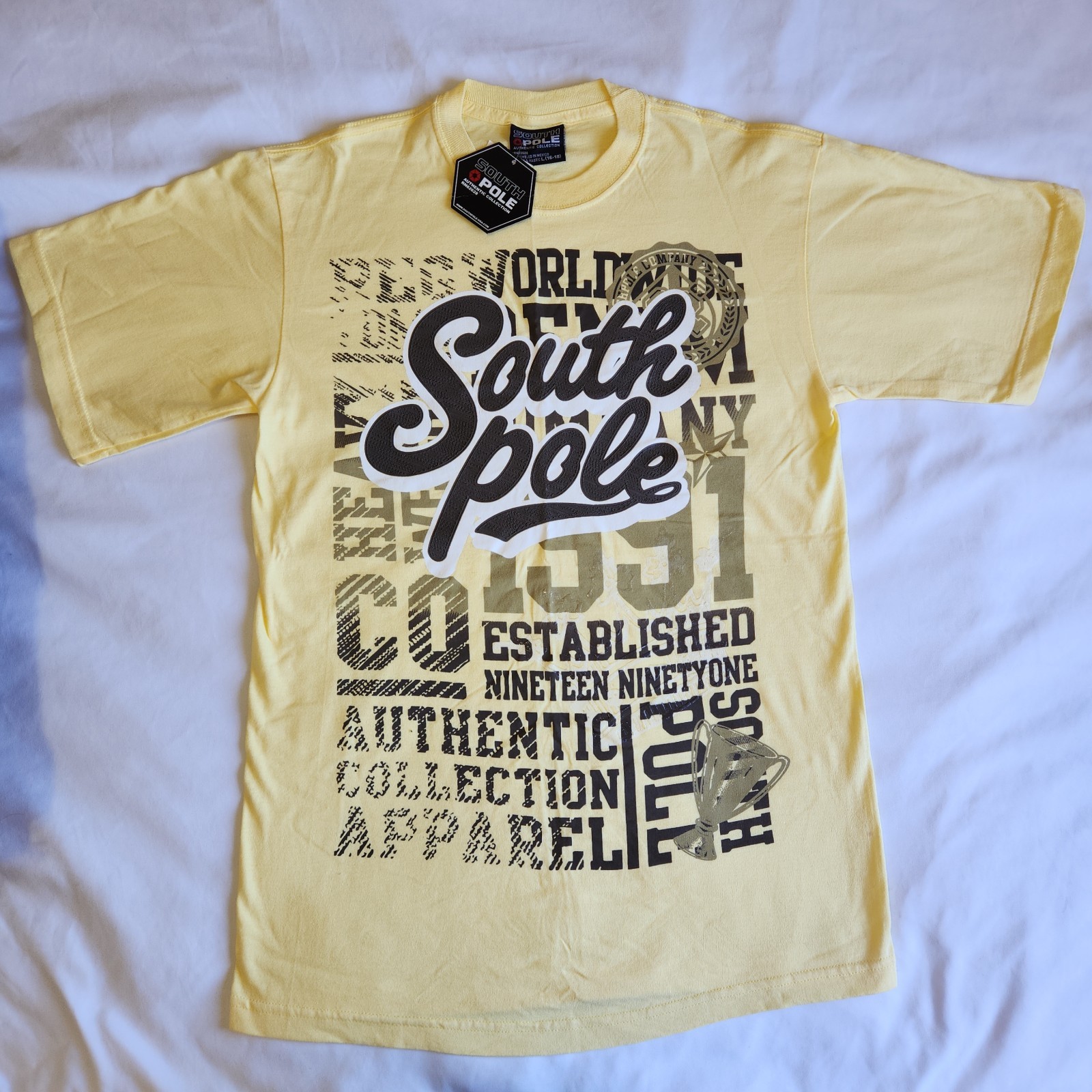 Southpole Yellow Authentic Collection Y2K Streetwear L Crew Neck Graphic T-Shirt