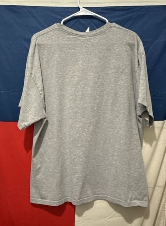 Vintage Delta Pro Weight Gone Fishin’ Red Pickup Truck Graphic T-Shirt Gray XL