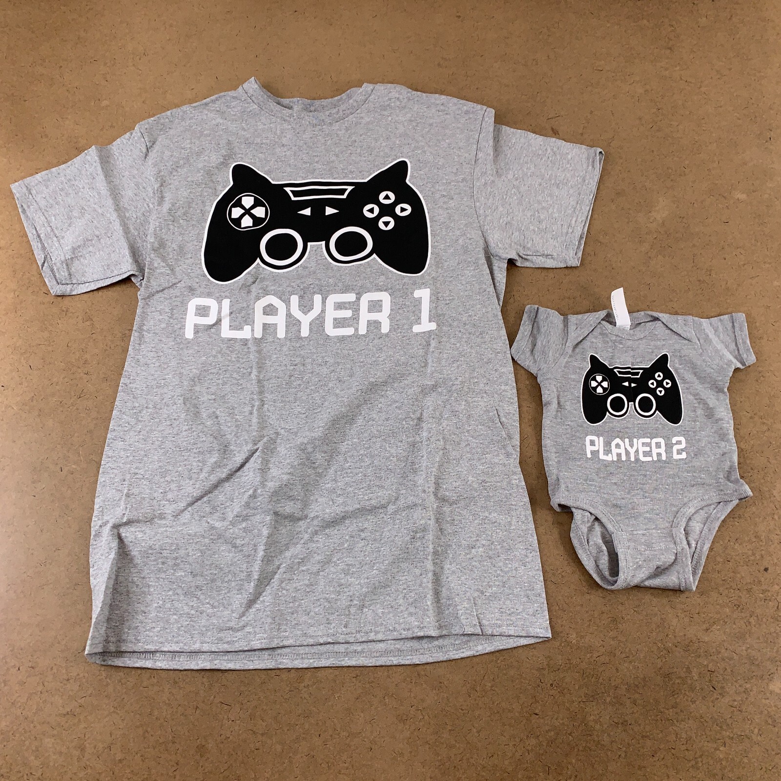 Adult Medium & Newborn Gaming Player One Player Two T-Shirt & Bodysuit Set New