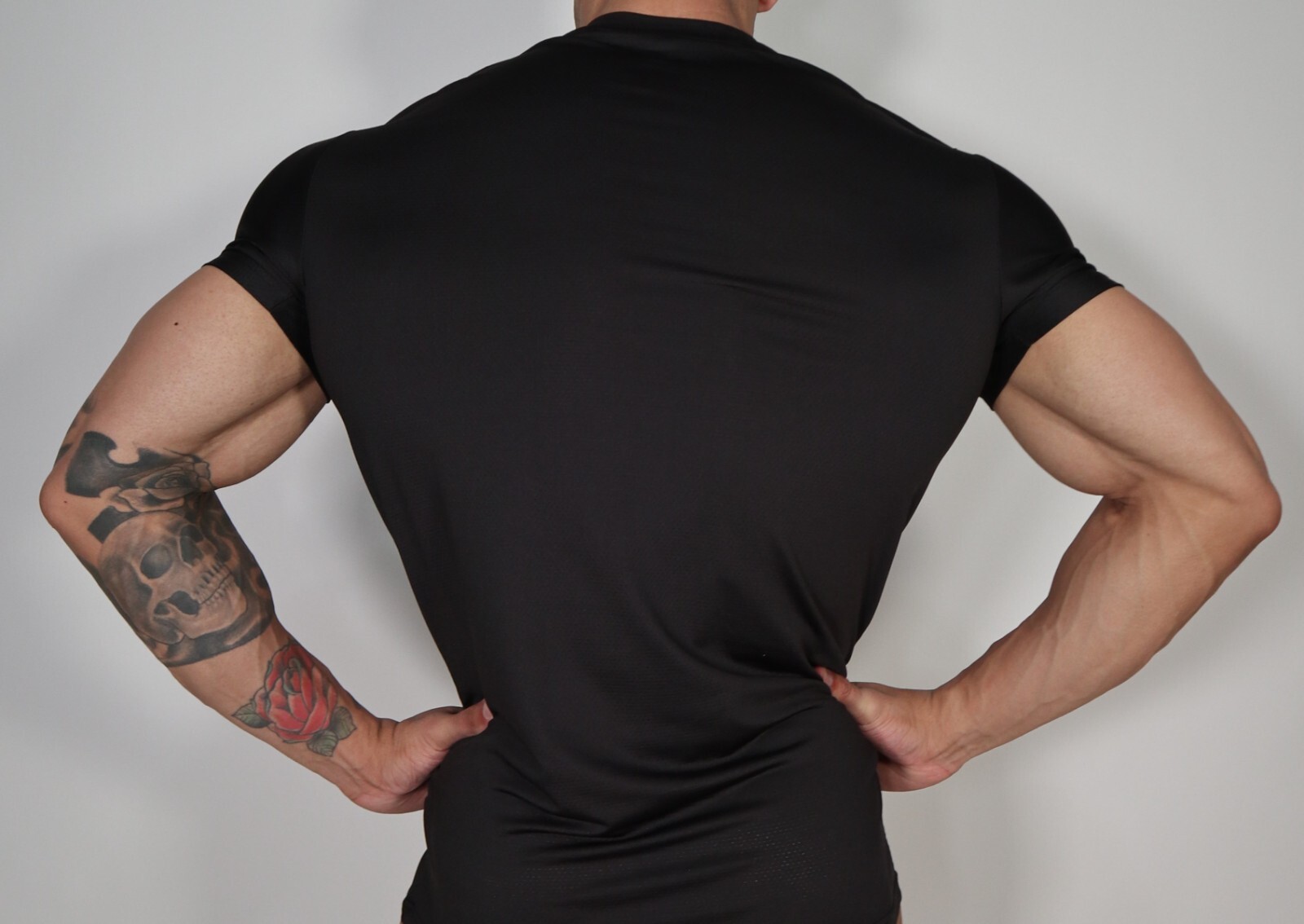 BLACK NEW ATHLETIC POLYESTER SHIRT SIZE MEDIUM