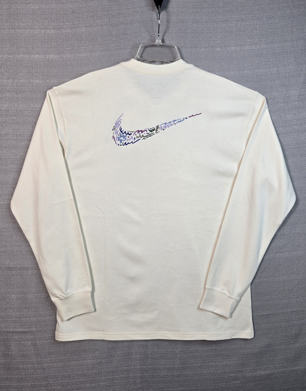 NIKE Max90 T-Shirt Medium Mens Off White Purple Crewneck Long Sleeve Swoosh Logo