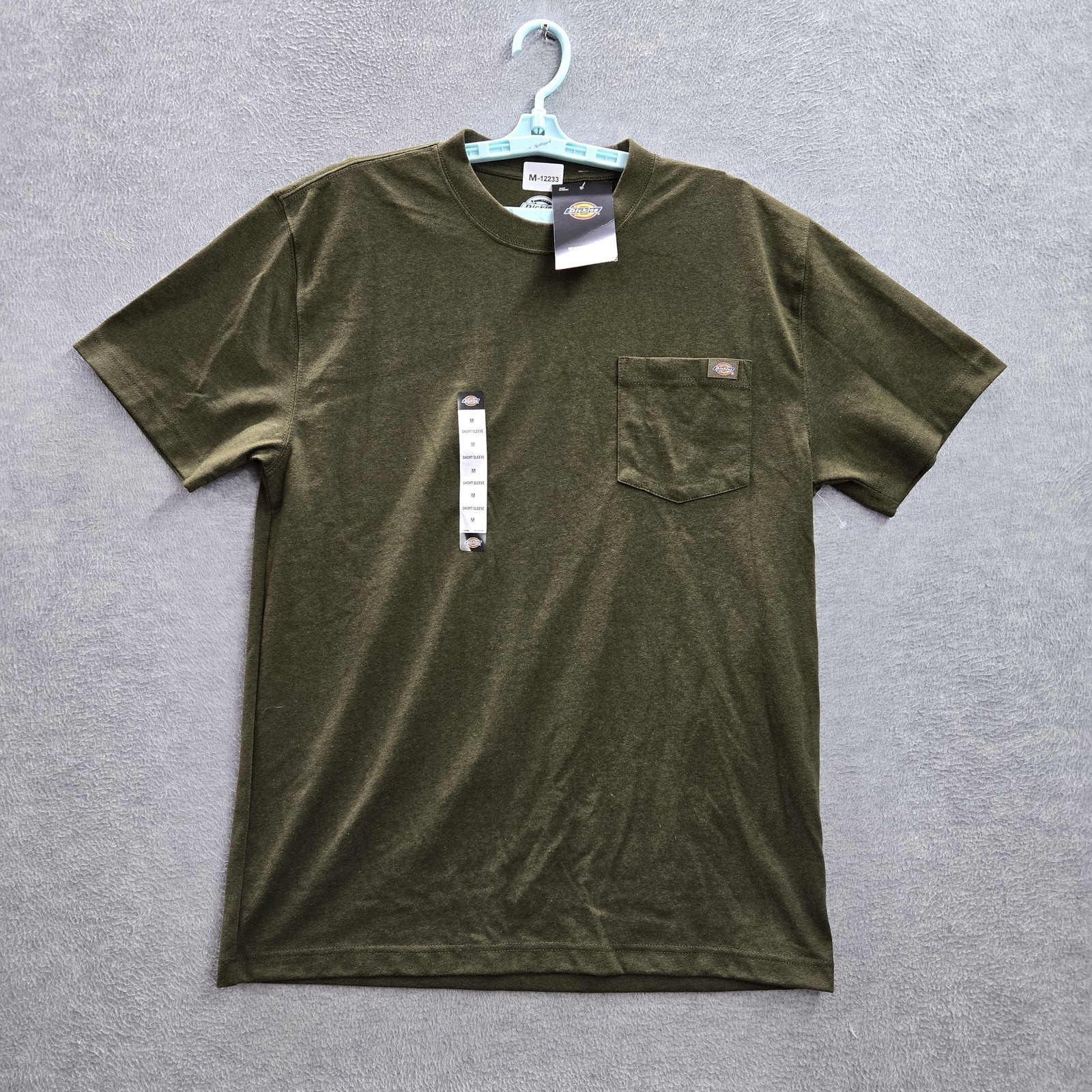 Dickies Men Shirt M Green Knit Pullover Short Sleeve Crew Neck Heavyweight NWT