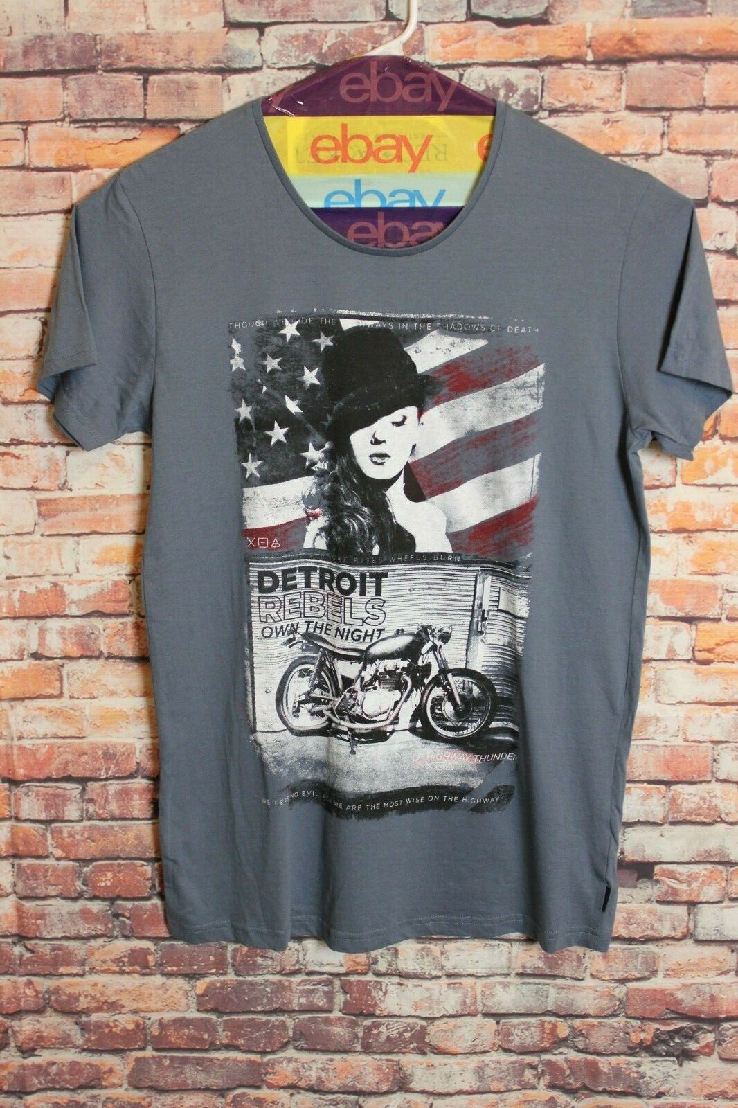 Malo Classica Grey Graphic T-Shirt “Detroit Rebels Own The Night” Men’s Size M