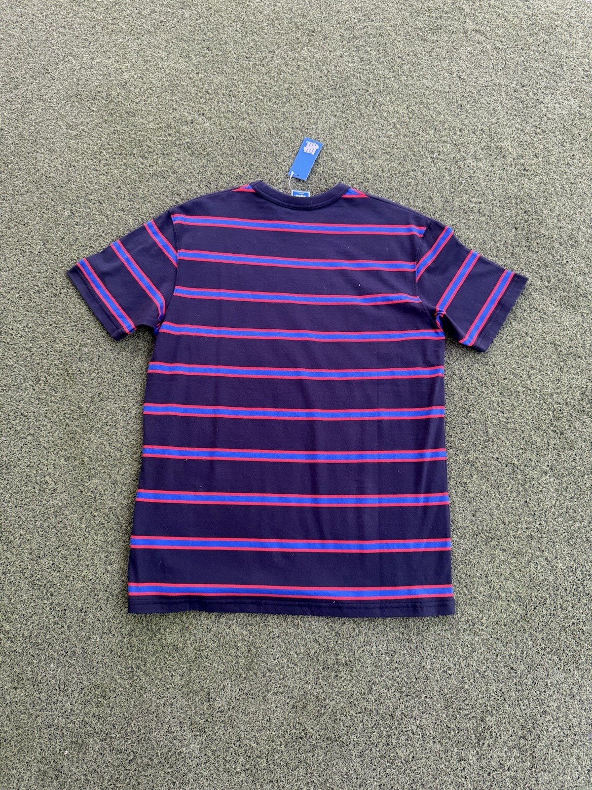 MODERN DESIGNER LUXURY PINSTRIPED SKATER STREETWEAR UNDEFEATED Y2K TEE