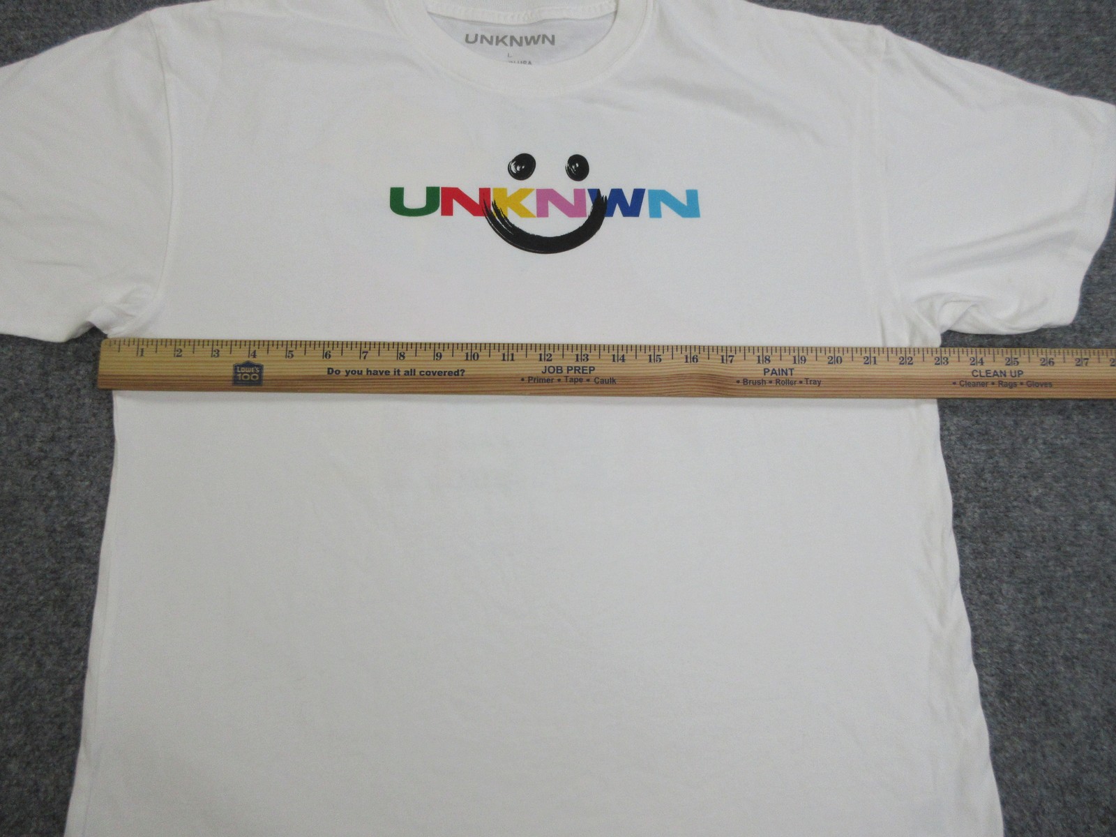 UNKNWN Shirt Mens Large White Smile Graphic Tee The Fight To Get There USA