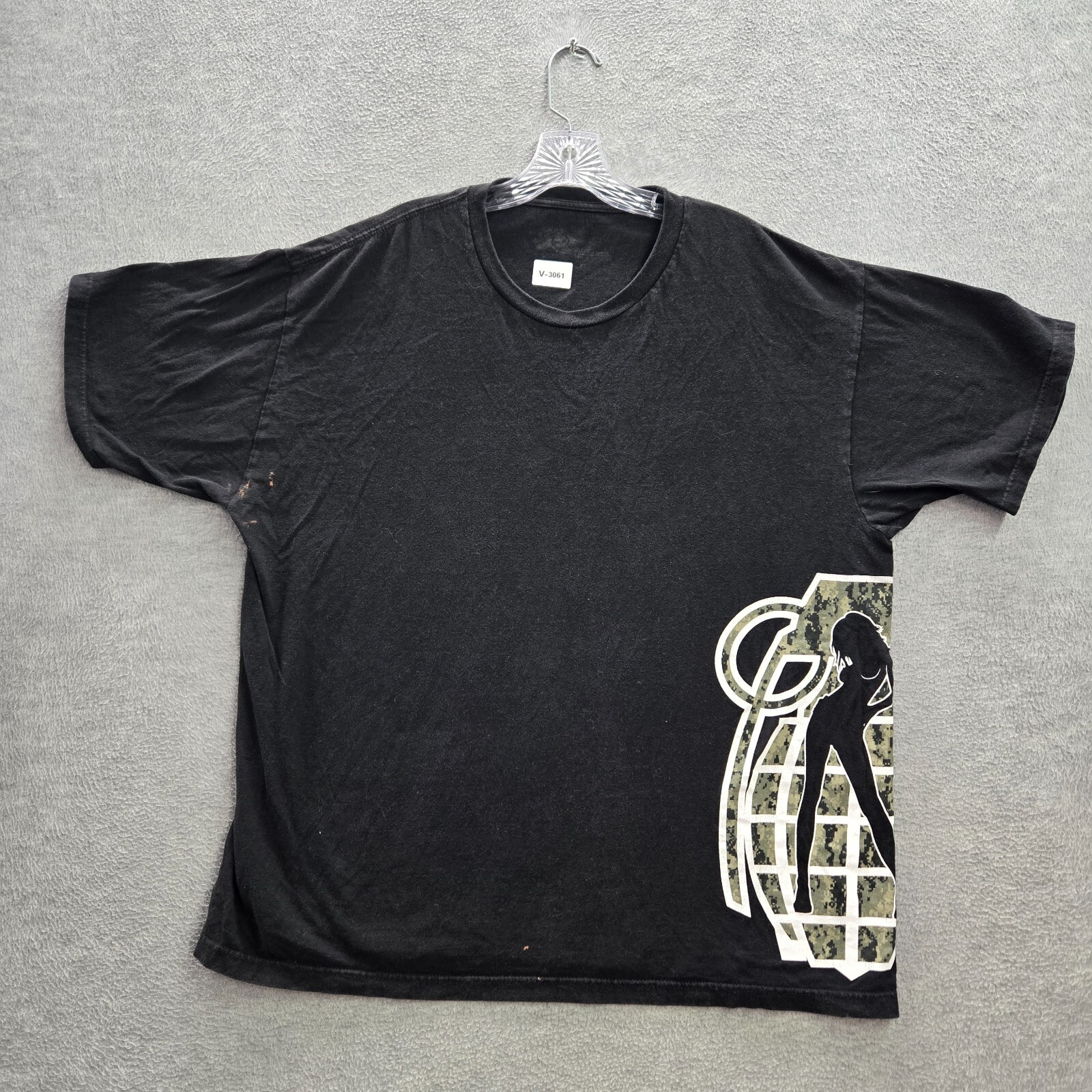 No Fear Men Shirt XL Black Logo Grenade Hot Babe Short Sleeve Tee READ