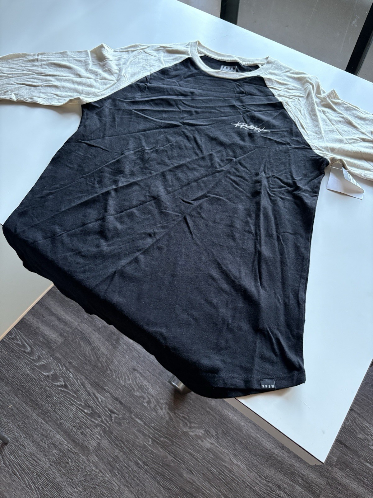 KR3W Premium Black White Colorblock Logo T-Shirt Medium Crew Neck Cotton Jersey