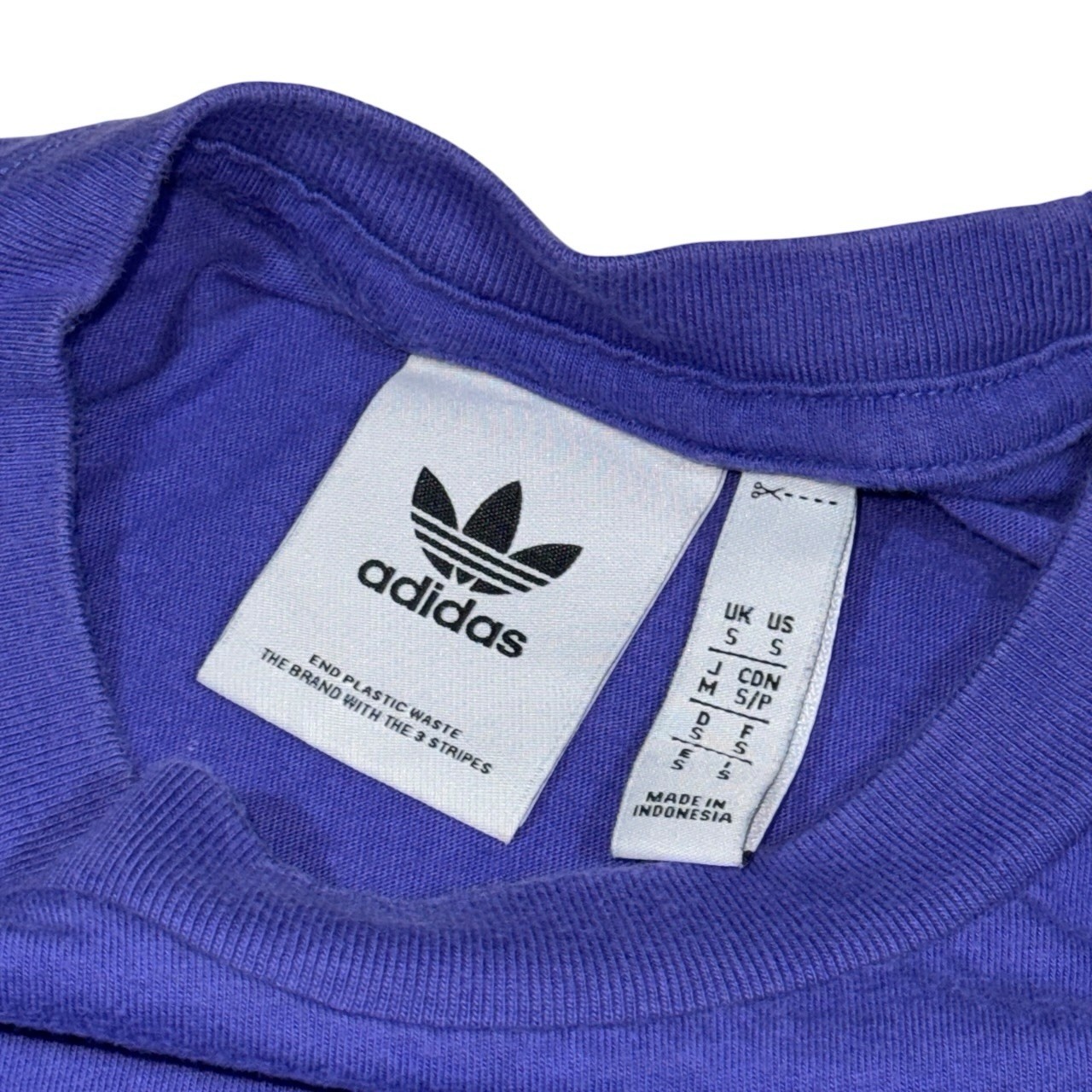 Adidas Embroidered Logo T Shirt Men’s Size Small Purple Short Sleeve Graphic