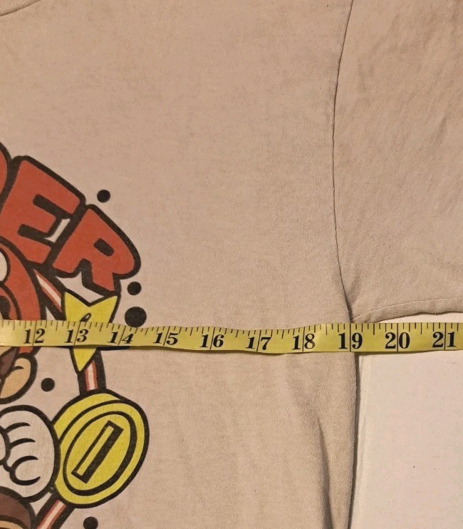 Super Mario Men’s Medium Off-White T-Shirt Video Game Graphic Tee Coins Power Up