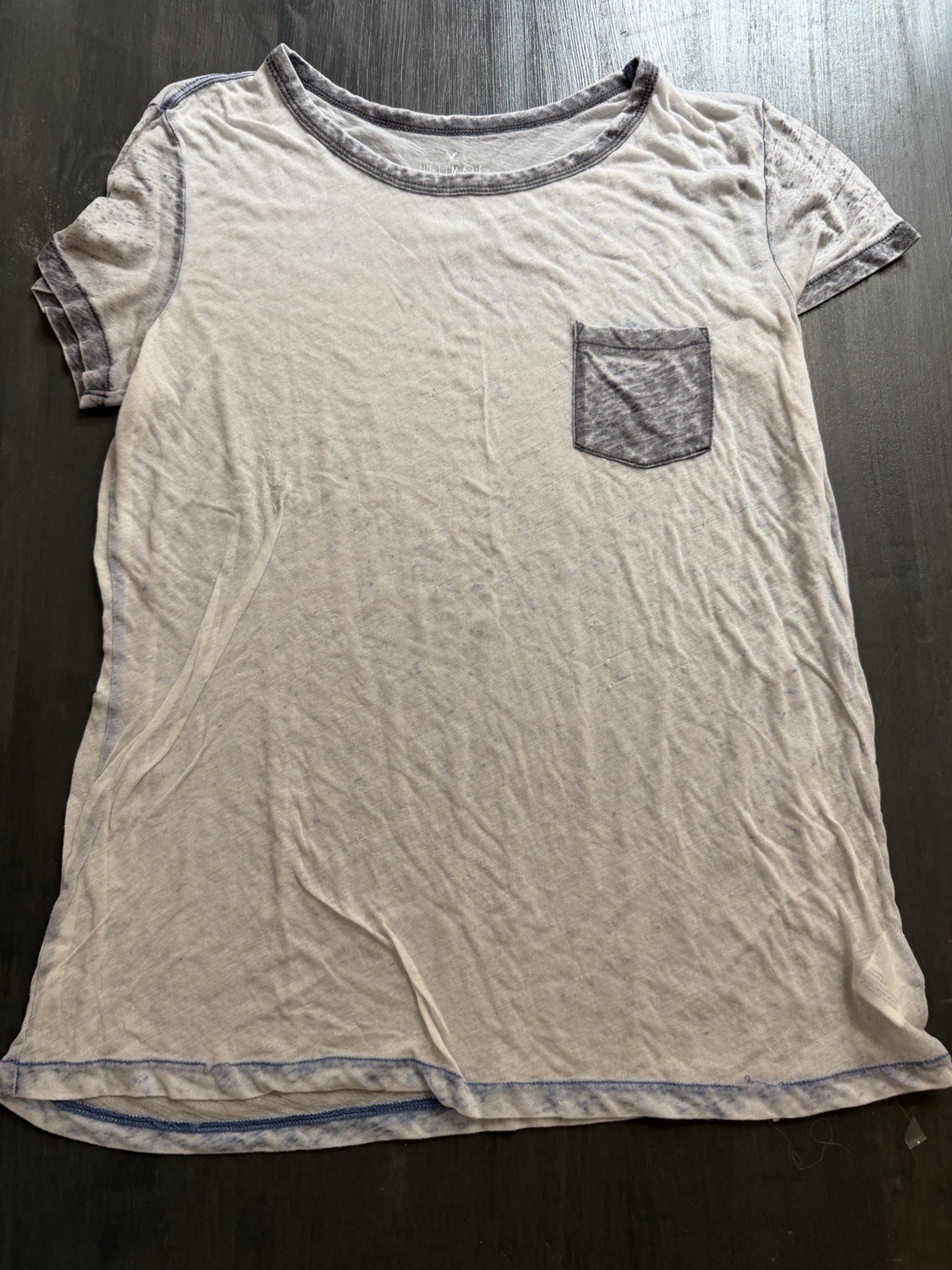 American Eagle Ultimate Tee Gray Acid Wash Pocket T-Shirt Women’s Medium
