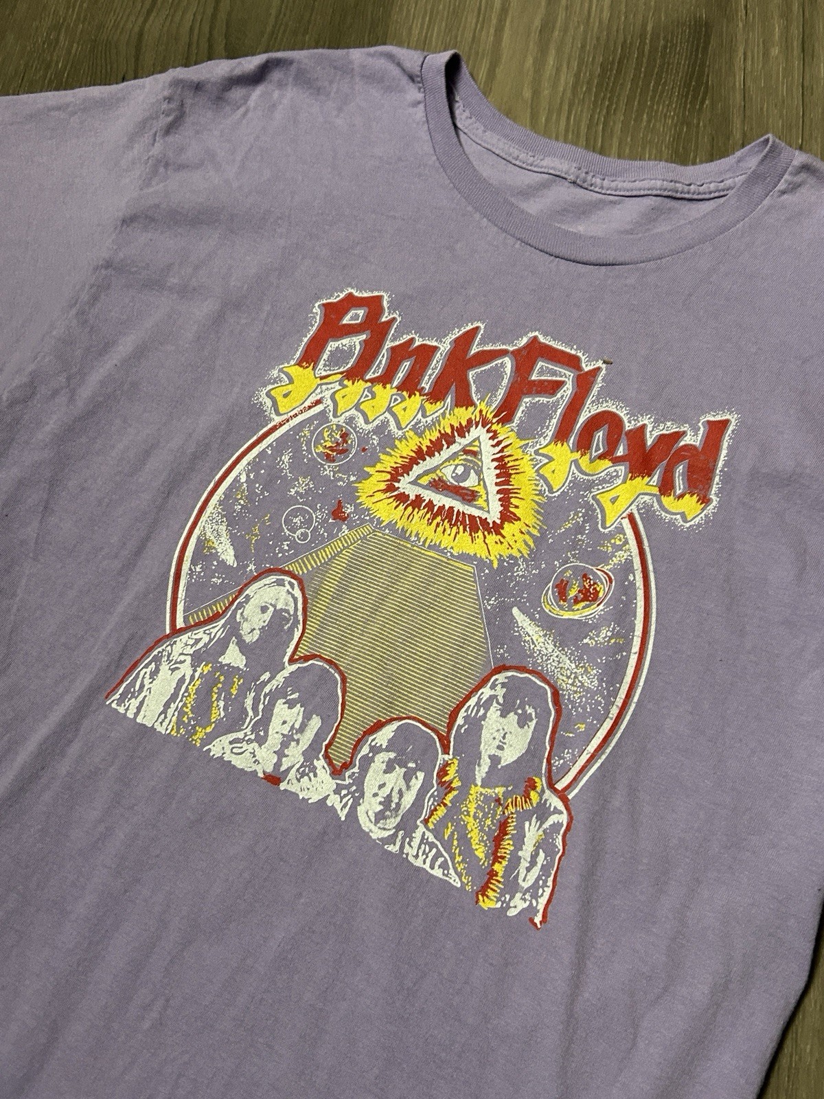 Pink Floyd Official License Purple Graphic T-Shirt Men’s Size M