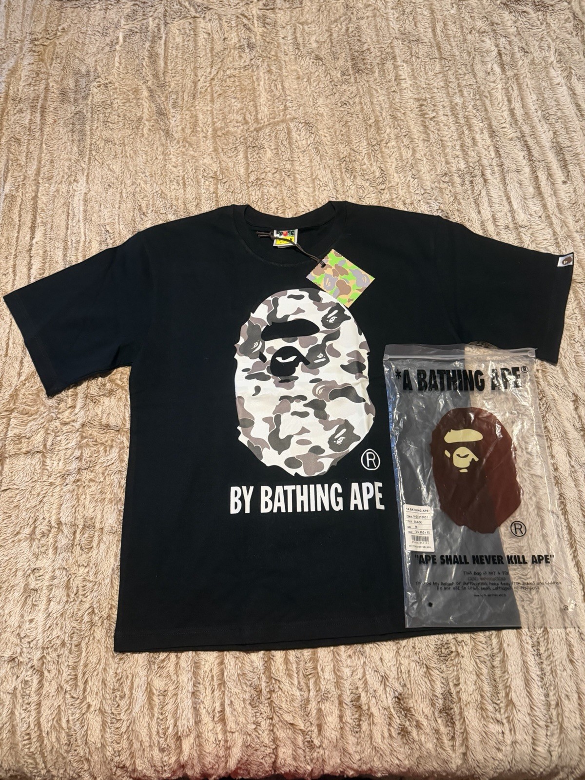 A Bathing Ape BAPE Black Ape Head Logo Graphic Print Crew Neck Tee Men’s M