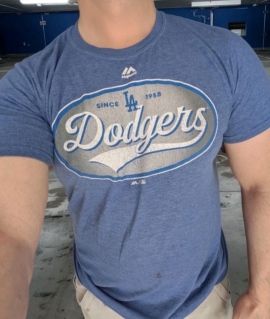 MEN’S TSHIRT: LA Dodgers Baseball Majestic Blue Distressed Athletic Fit MEDIUM M