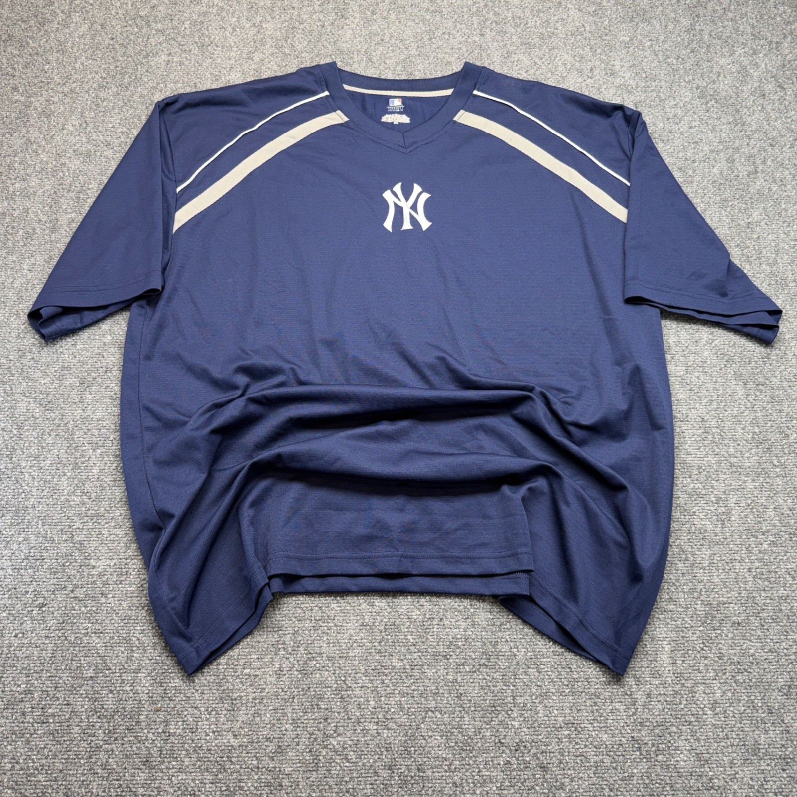 MLB Genuine Merchandise New York Yankees Navy Blue V-Neck Jersey Shirt Mens 2XL