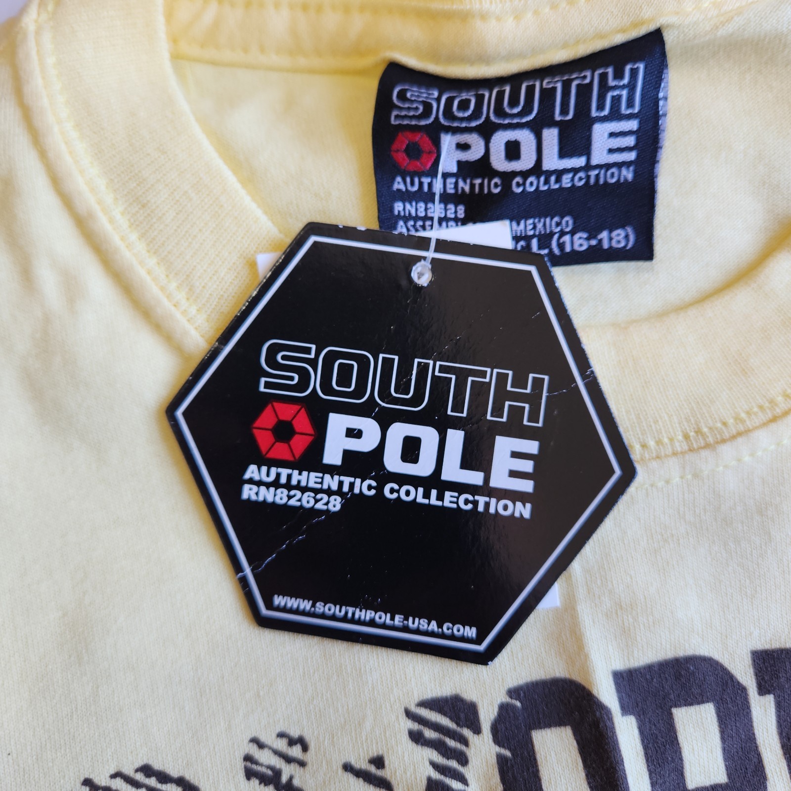 Southpole Yellow Authentic Collection Y2K Streetwear L Crew Neck Graphic T-Shirt