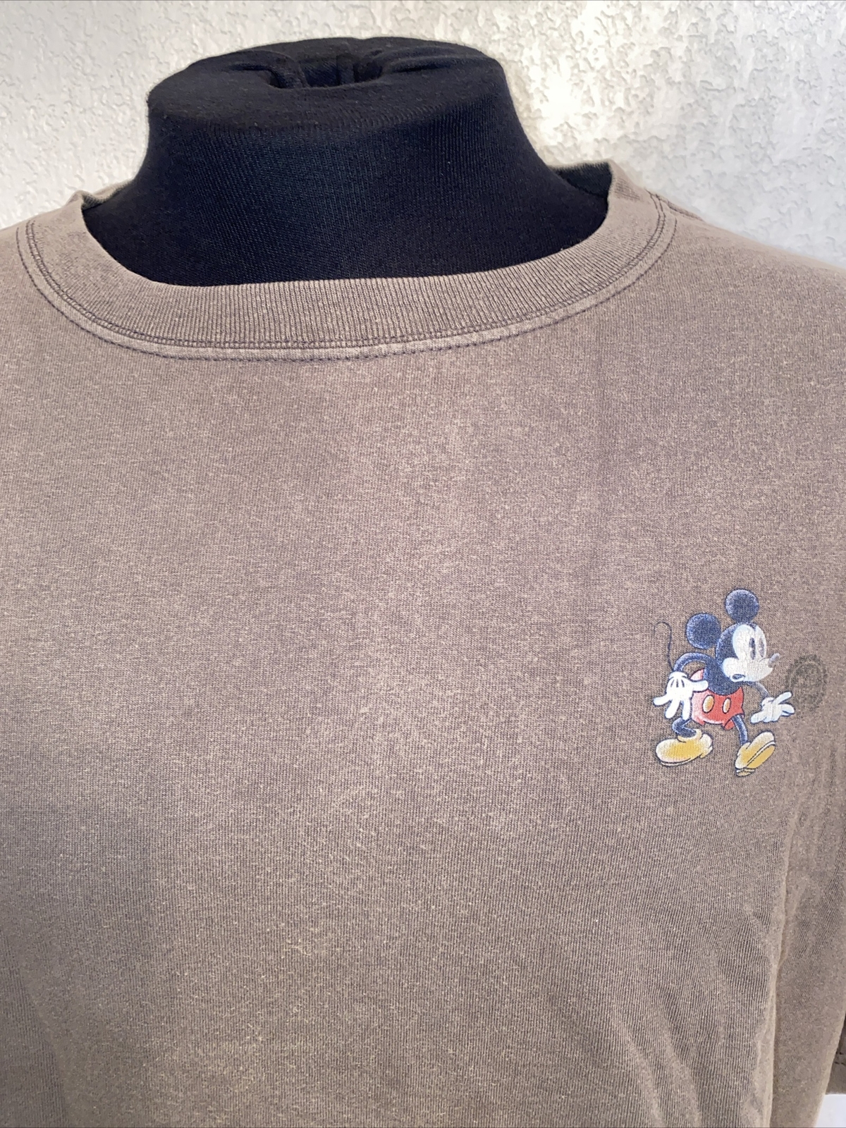 VINTAGE Disney Store Mickey Mouse Cartoon T-Shirt XL Gray Classic Movie TV